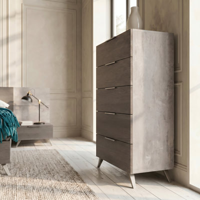 Froehlich 31'' W 5 - Drawer Dresser
