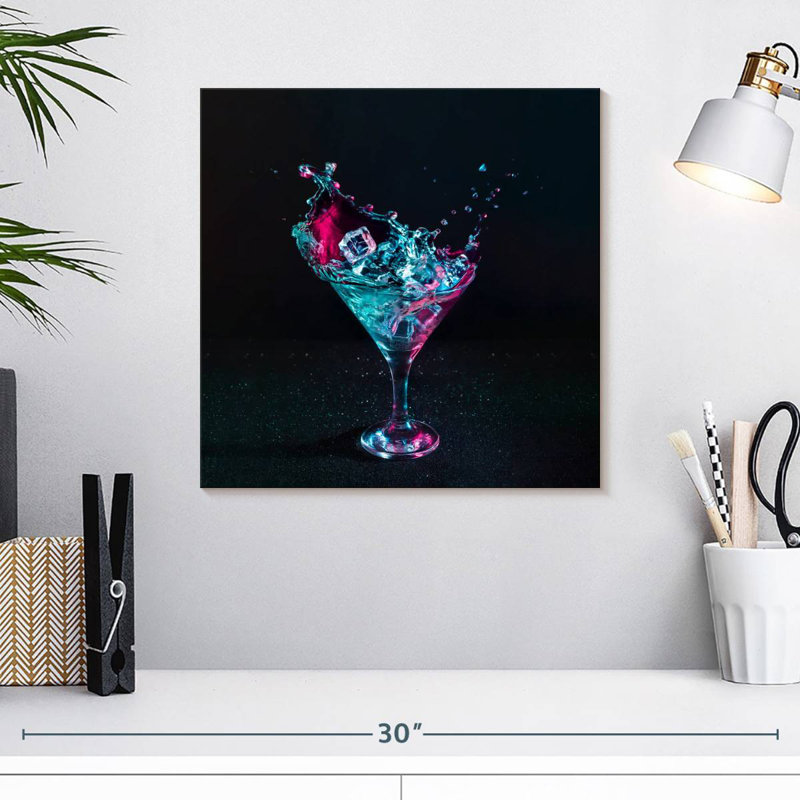 Yarlin Neon Martini Cocktail, H 16 po x l 16 po
