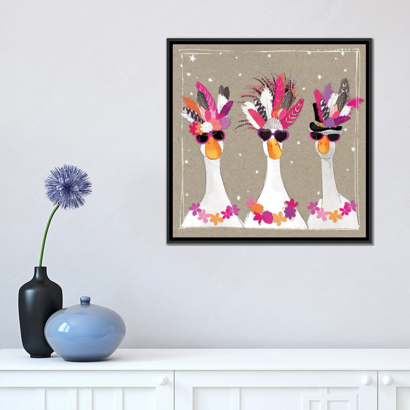 « fantaisiste short oiseau iii », impression sur toile, H 26 po x l 26 po x P 1,5 po, Toile encadrée noire