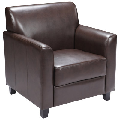 Chaise Adrey LeatherSoft avec structure aux coutures épurées