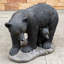 Statue réaliste d'ours noir pour jardin extérieur, sculpture rustique inspirée de la faune pour la décoration de la cour, du patio, du porche et de l'entrée