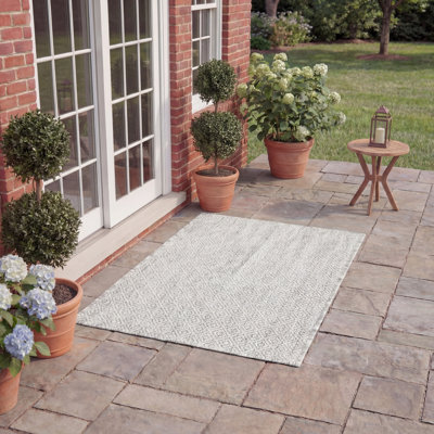 Geometric Gray Indoor/Outdoor Area Rug