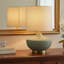Lampe de table en grès texturé Oslo avec base dorée