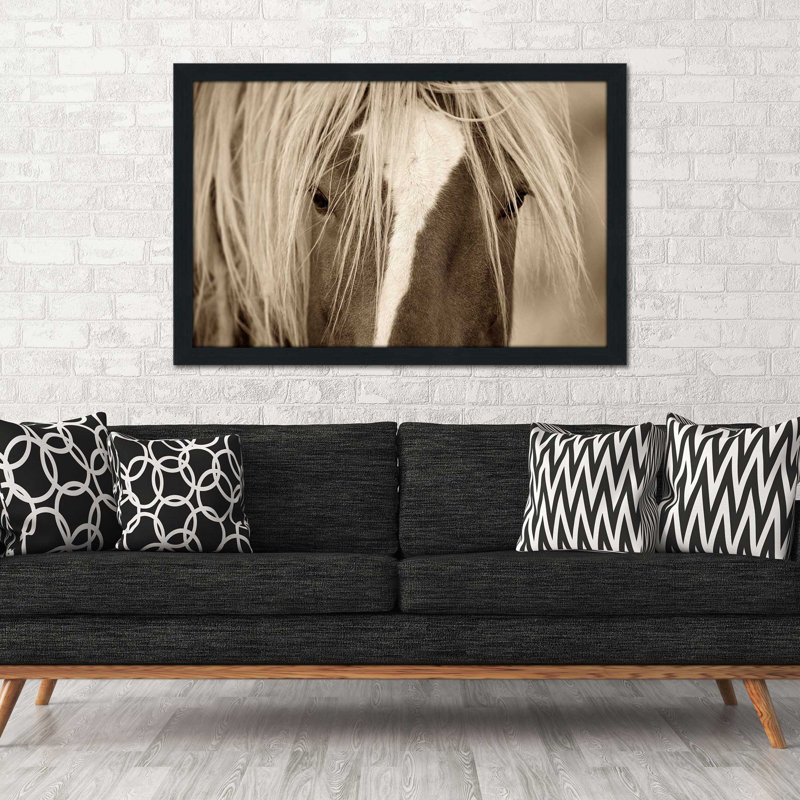 La blonde par - photographie, Cadre espresso, H 21,5 po x l 27,5 po x P 0,75 po