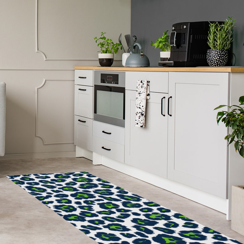 Animal Print Indoor Rug, Runner 2'6" x 8'