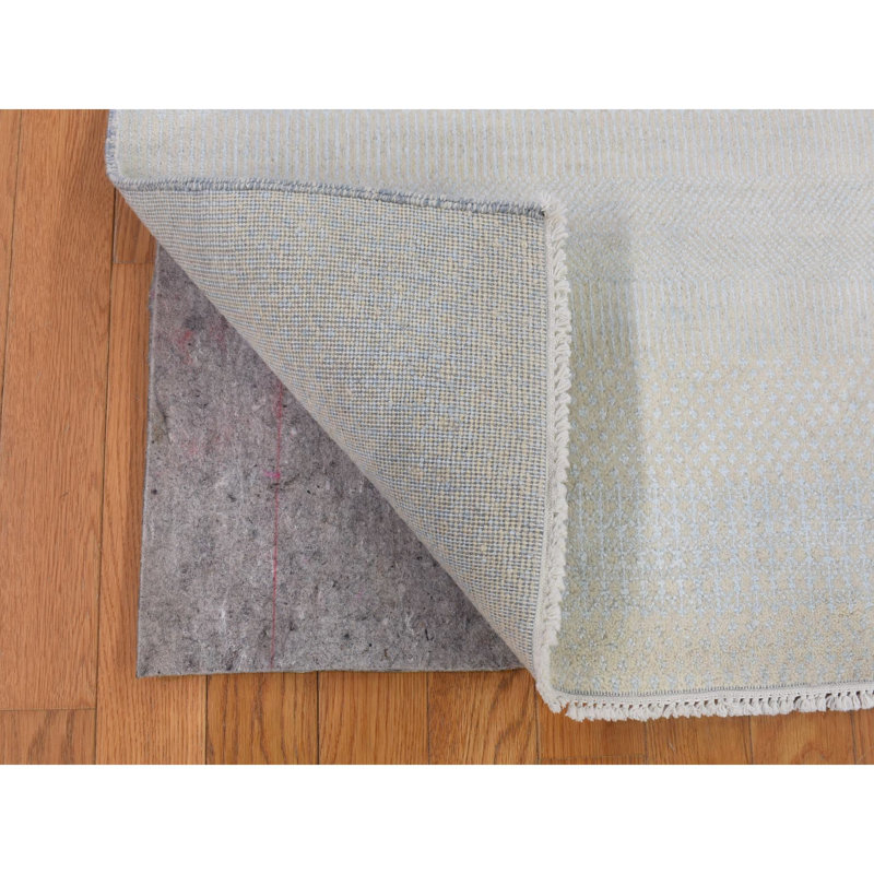 Tapis oriental ivoire, moderne, noué à la main en laine et en soie 4 pi 1 po x 6 pi 1 po 6044C4BCE2E540E198254B264F619950