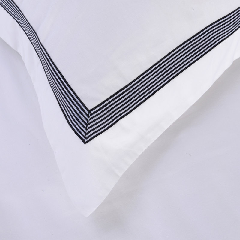 200 Thread Count 100% Cotton Geometric Border Luxury Duvet Cover Set, King/California King + 2 King Shams, Black