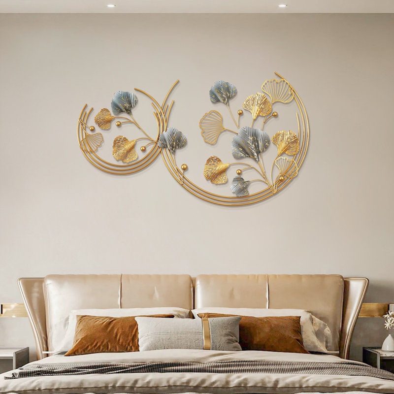 Modern Hand-Painted 3D Hollow-out Ginkgo Leaves Metal Round Wall Art Decor Gold
