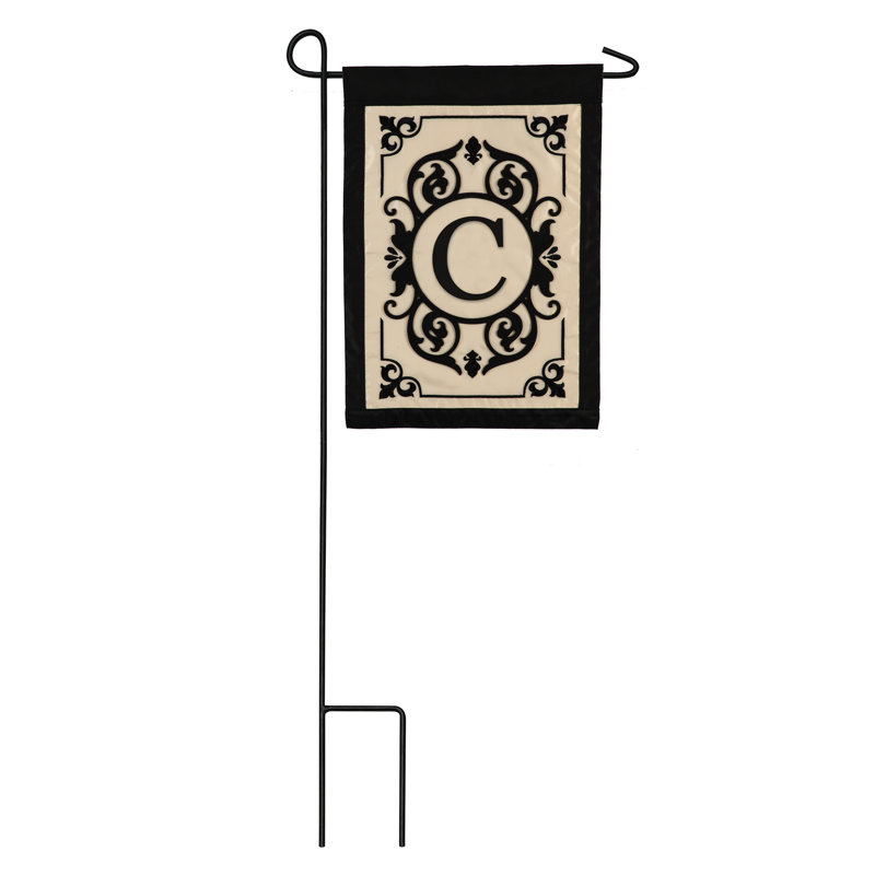 Drapeau de jardin en nylon 18 x 13 po Cambridge, C