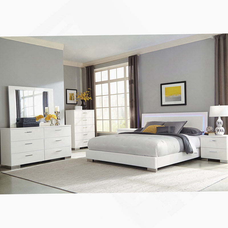 Ensemble de chambre avec très grand lit 6 pièces blanc très brillant
