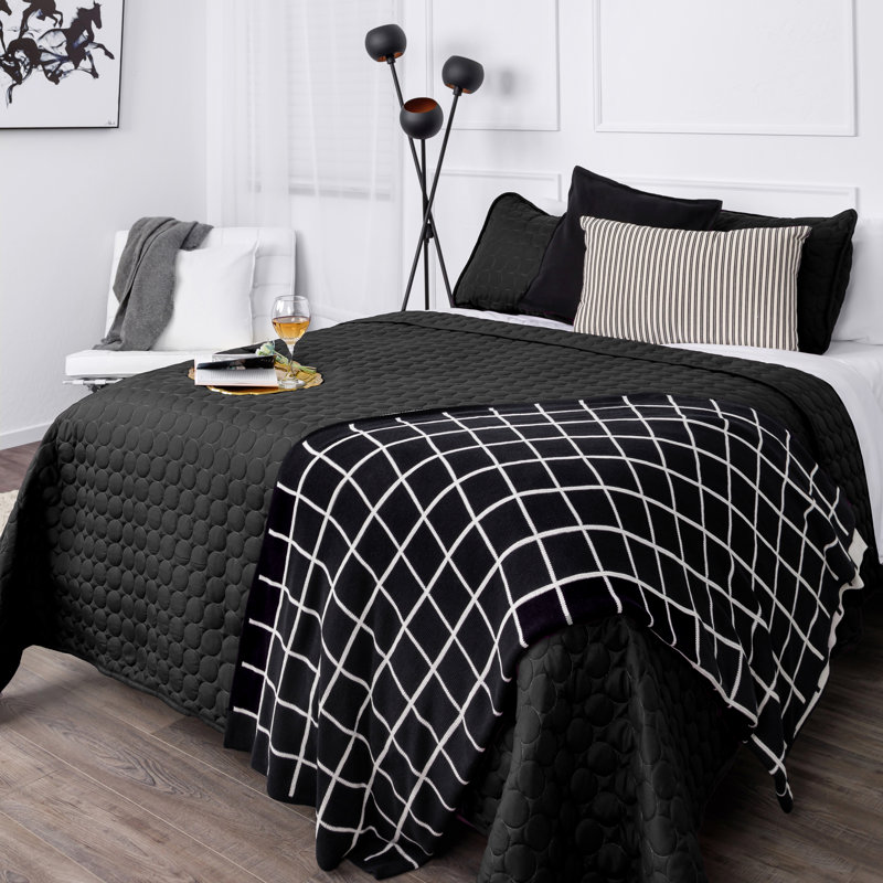 Black King Microfiber Oversized Quilt Set