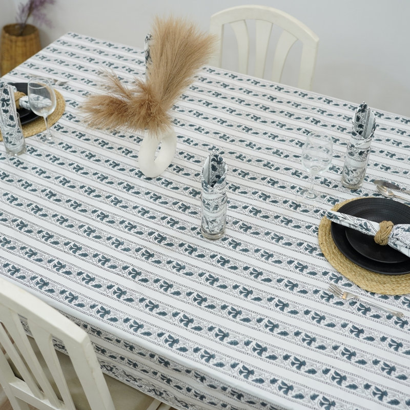 Nappe imprimée à la main avec blocs Pettarn - Aradhna Bordar (4 places), 60 po carré