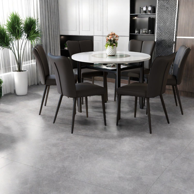Ensemble de table de salle à manger moderne blanc avec chaises en polyuréthane noir, idéal pour recevoir à la maison