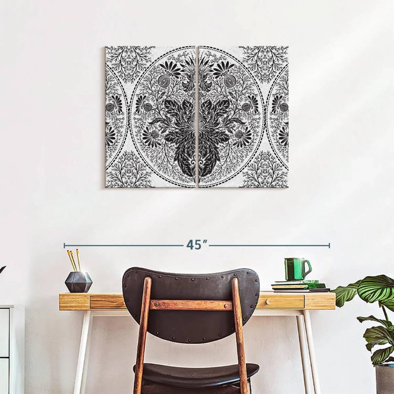 «Black Damask», reproduction sur toile, H 24 po x l 33 po x P 1,25 po