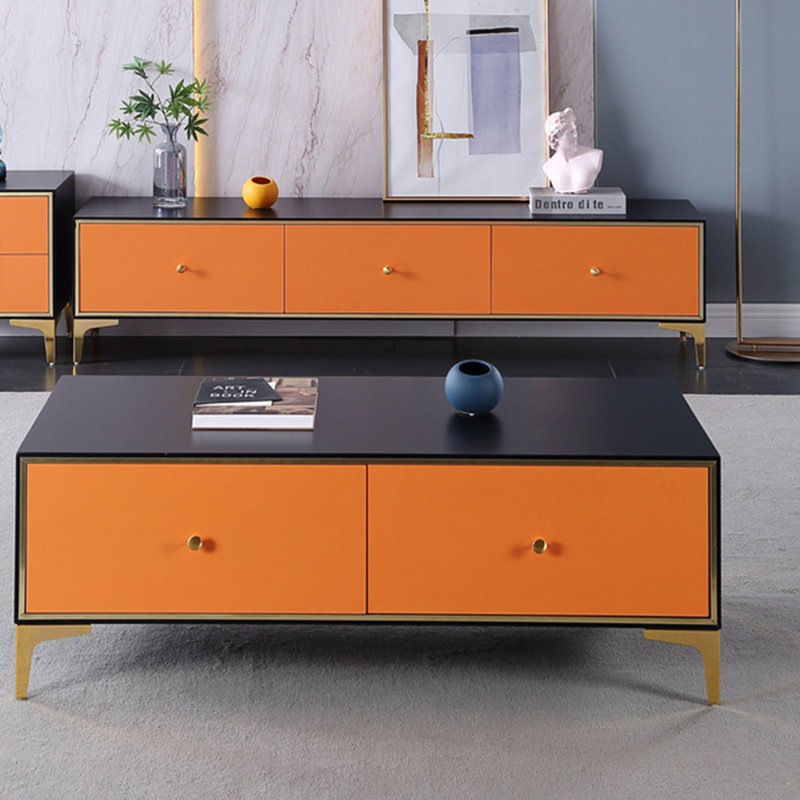 Table basse en bois avec quatre tiroirs en pin