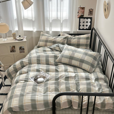 Microfiber Comforter Set