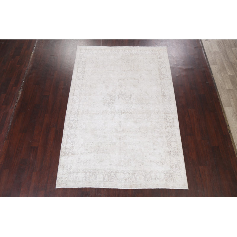 Tapis traditionnel délavé discret 6 x 9