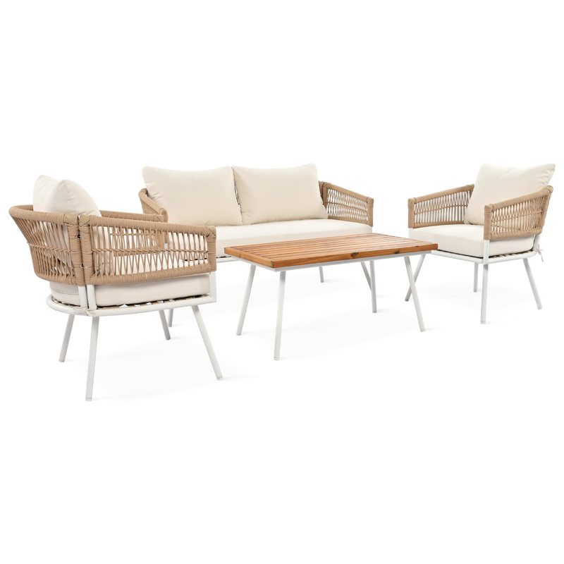 Style de patio avec housses et table solide - coussins de conversation beige