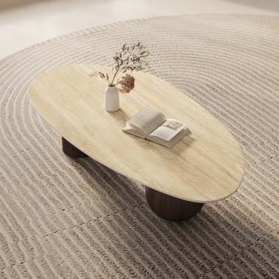 Table basse Laylla Modern de 54 po, plateau de table en pierre frittée blanche, 3 pieds en acier inoxydable, forme libre