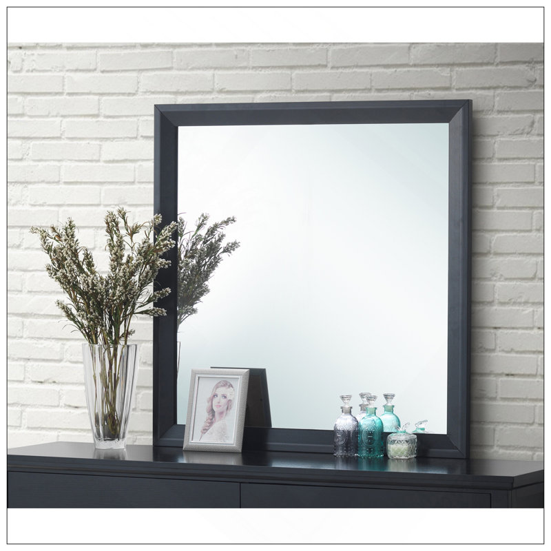 Miroir de conception moderne avec finition stratifiée de haute qualité et verre à faible distorsion pour des reflets clairs