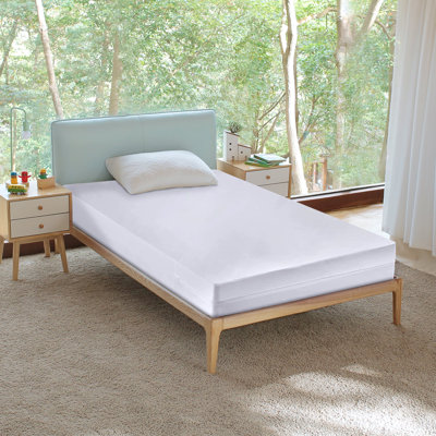 Protège-matelas à fermeture à glissière élastique Abrego avec surface respirante, imperméable, lavable et confortable