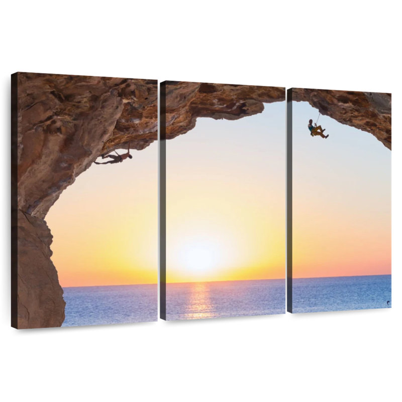 Senne Ambition, 20" H x 33" W