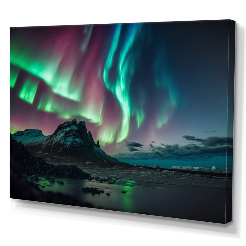 Northern Lights Reflection On The Water V - reproduction sur toile, Toile tendue, H 30 po x l 40 po x P 1,5 po