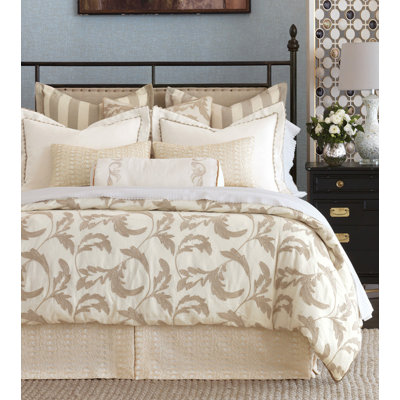Bramble Comforter