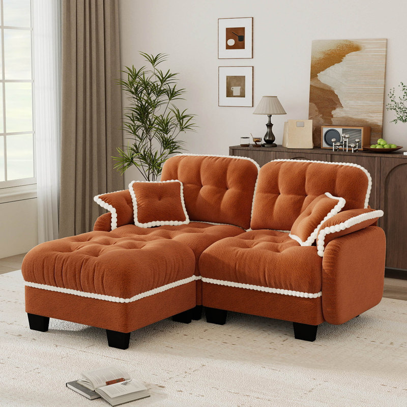 Canapé modulaire rembourré 70 po avec repose-pieds, 2 coussins décoratifs et garniture à pompons 70 po, Chenille orange