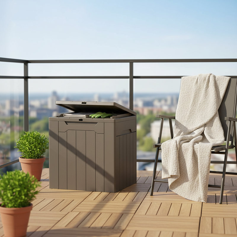 Durable 107L Outdoor Plastic Storage Chest With Lockable Lid
