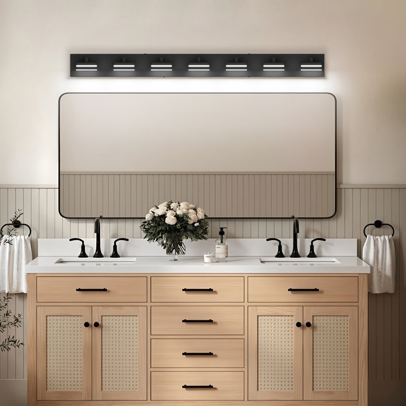 Dimmable Bathroom LED Vanity Light, 7 Lights
