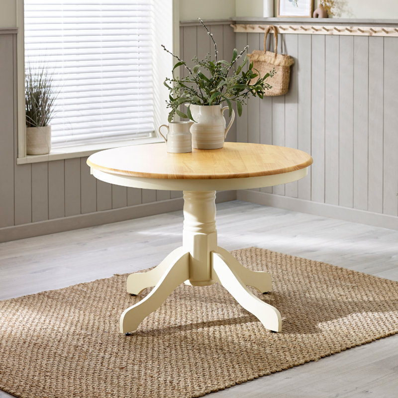 Tamala Round Dining Table In Solid Wood - Traditional Rustic Farmhouse Kitchen, Oak/Cream