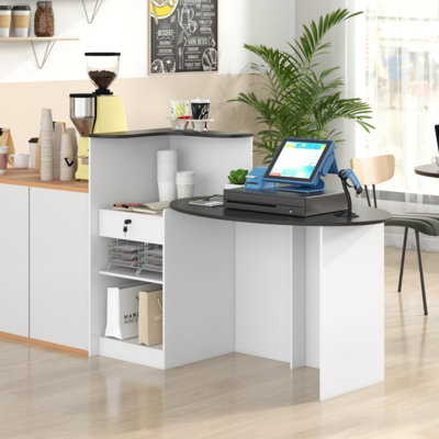 Bureau de réception moderne avec comptoir ovale