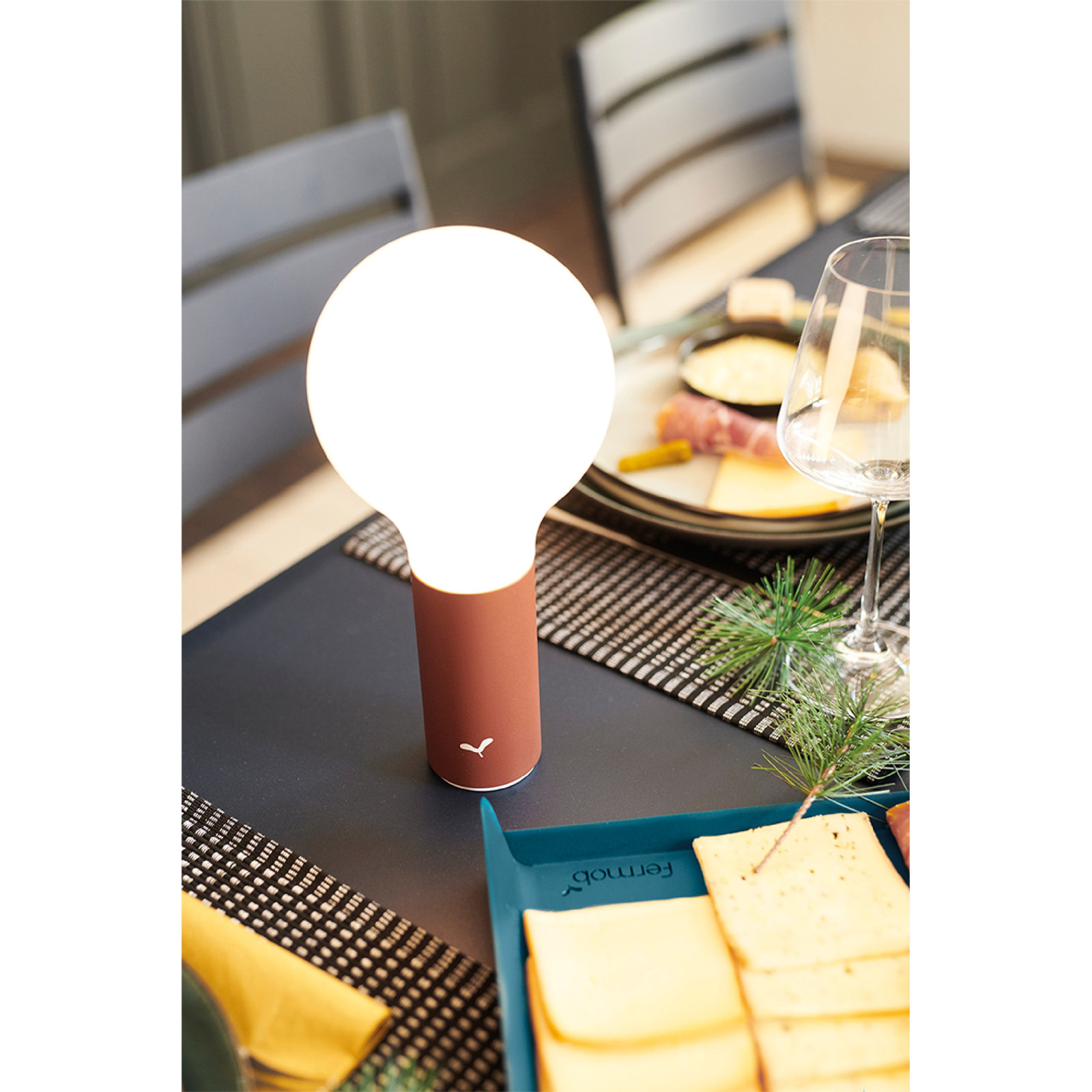 Aplo Outdoor Light, Red Ochre