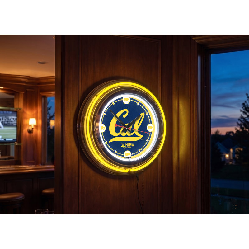 Wall Clock, California
