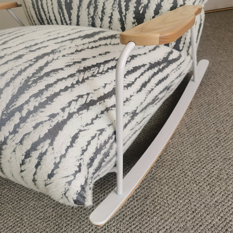 Chaise berçante de luxe confortable et légère