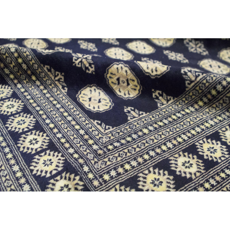 Hand Woven Wool Oriental Area Rug
