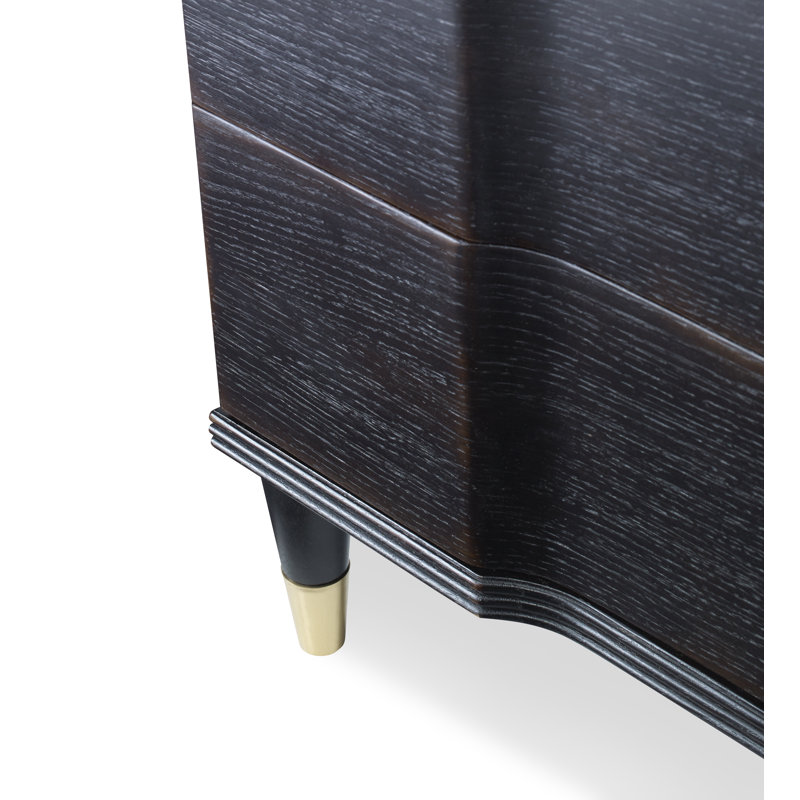 Valmont Accent Chest