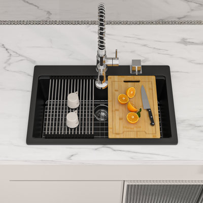 Évier de cuisine 33 po à cuve simple en quartz encastré