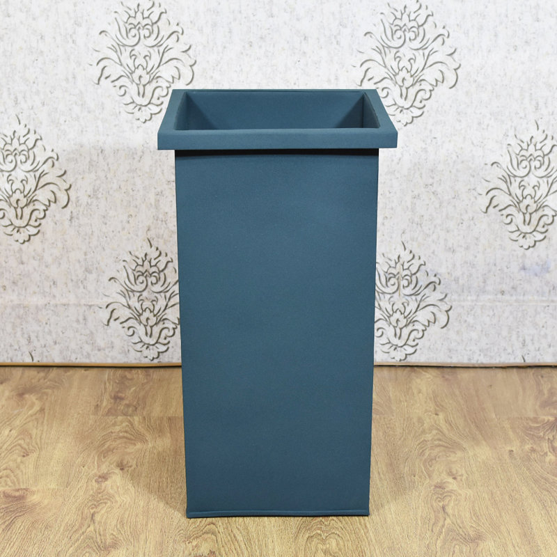 Pot à fleur 100% fer Fioretta, H 25,79 po x l 14,37 po x P 14,37 po, Bleu