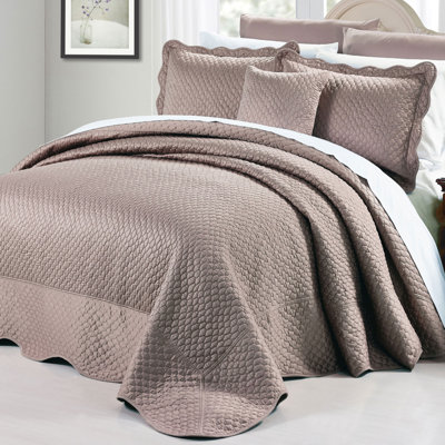 4 Piece Matte Satin Bedspread Set