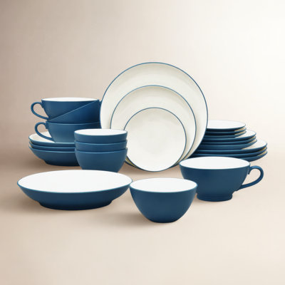 Colorwave Stoneware Dinnerware Set - Service for 4