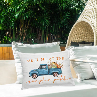 Coussin d'extérieur imprimé "Meet Me Pumpkin Patch", par Lux + Me Designs
