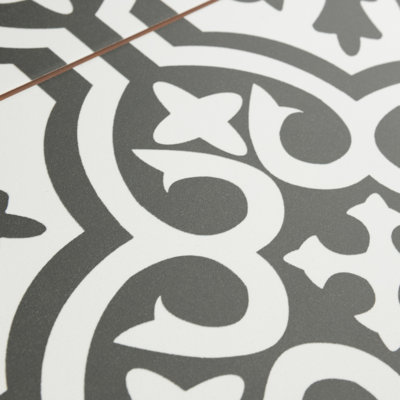 Berkeley II 18" x 18" Wall & Floor Tile