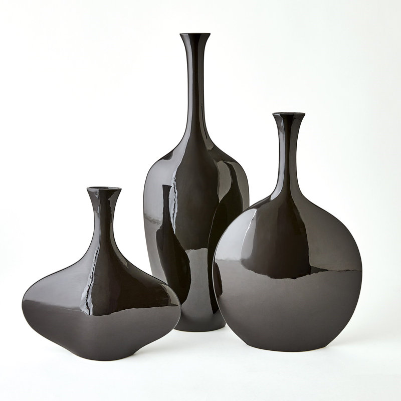 Silhouette Vase-Black-Round