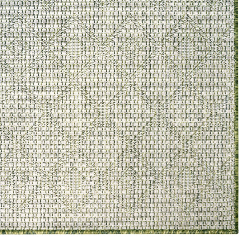 Tapis intérieur / extérieur vert / beige Adley Southwestern, Rectangle 7 pi 10 po x 11 pi 4 po