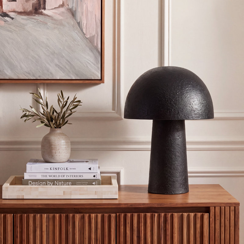 Niara metal table lamp