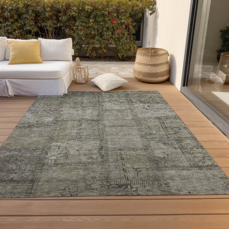 Navah Patchwork Indoor / Outdoor Rug, Rectangle 2'6" x 3'10"