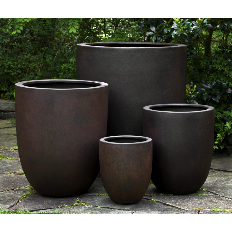 Bradford Handmade Planter, Rust Lite, 31.5" H x 26.75" W x 26.75" D