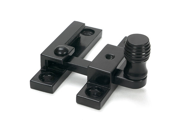 Beehive Quadrant Fastener - Narrow, Black